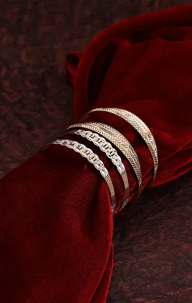 Gold bangle design 1
